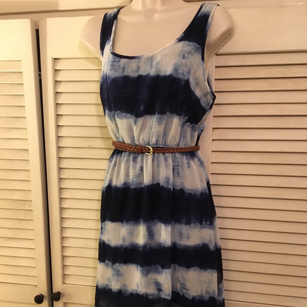 Forever 21 hi-lo midi dress. Blue & white, lined.